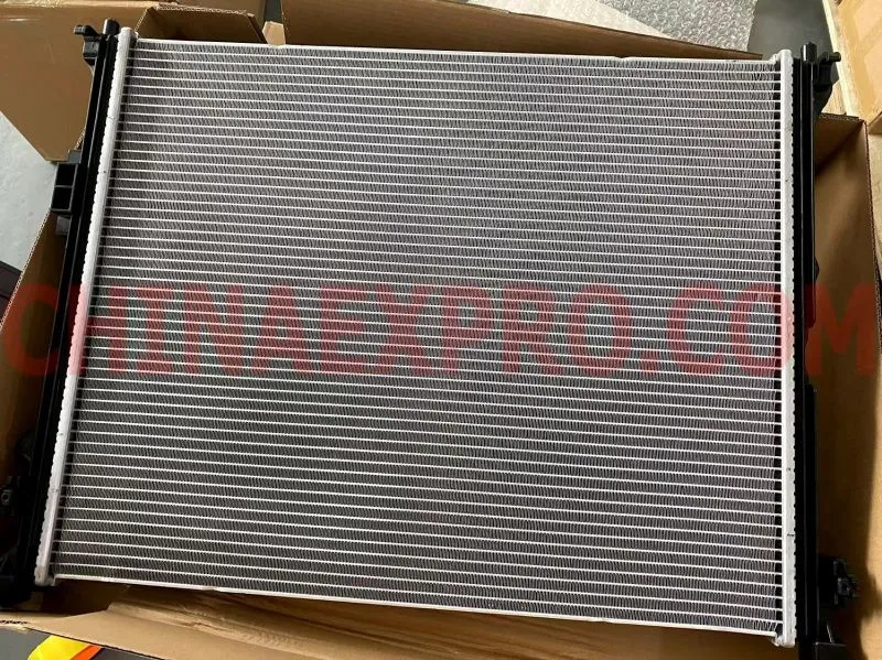 A1675006201 MERCEDES Радиатор охлаждения ДВС